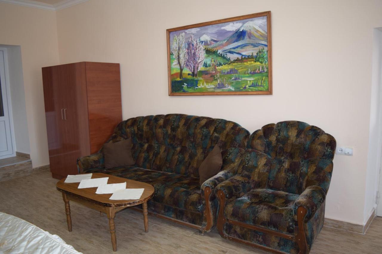 Home Garni Bagian luar foto