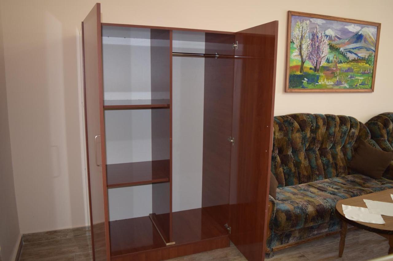 Home Garni Bagian luar foto